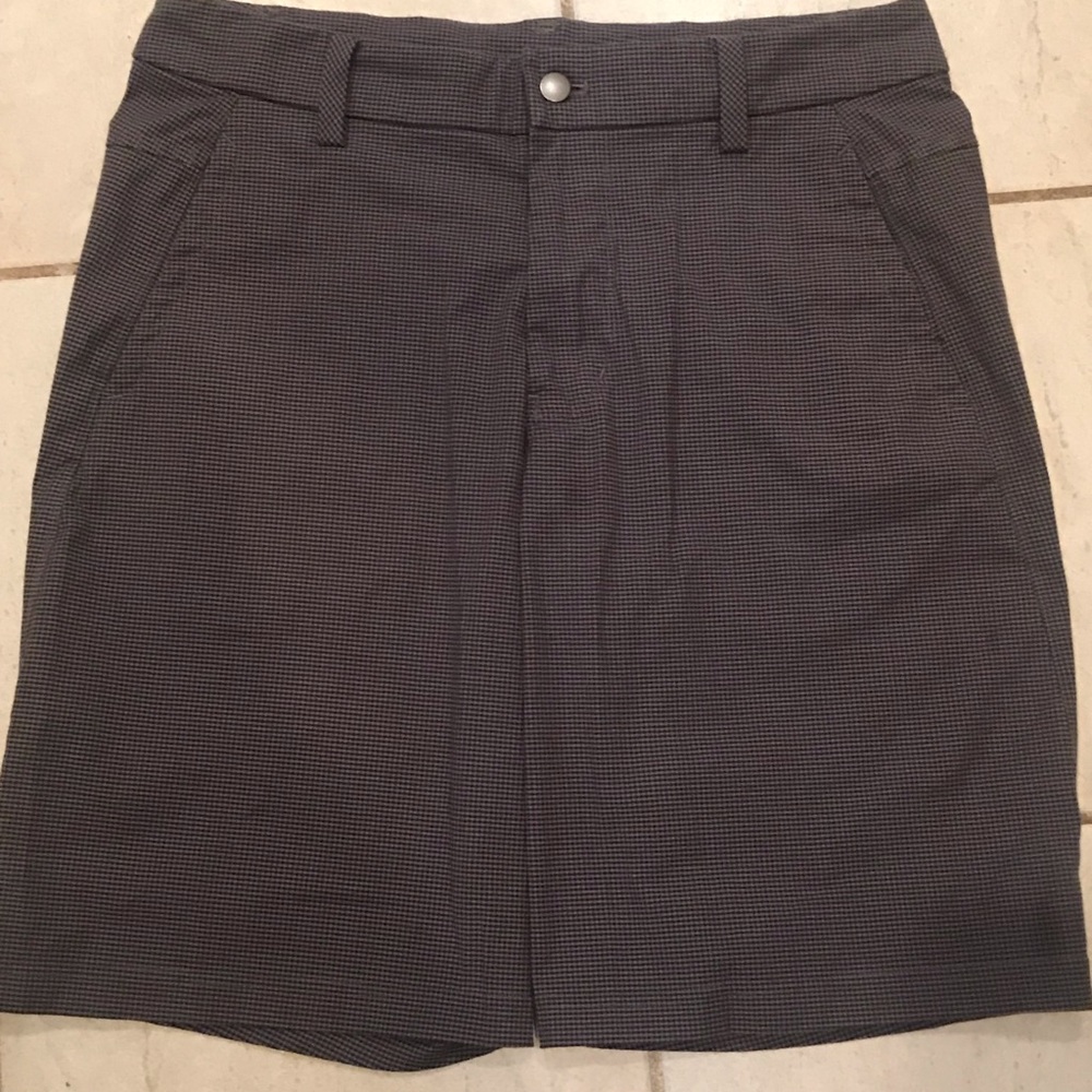 Lululemon Men’s Cargo Shorts - sz 34